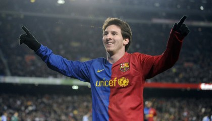 KAIYUN 中国大陆-球队管理终极选择：年轻核心还是经验丰富的老将？，球队管理的重要性